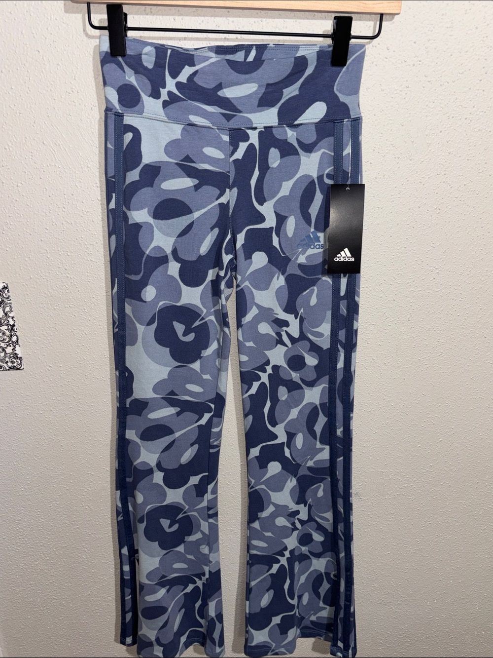 adidas - Blue Camo Flared Kids Leggings (size Medium 10/12)